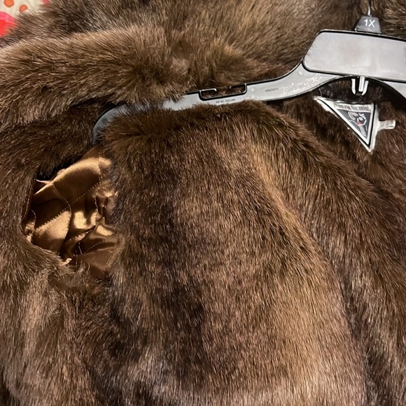 Vintage Marvin Richard’s Faux Fur Shacket - Picture 10 of 10